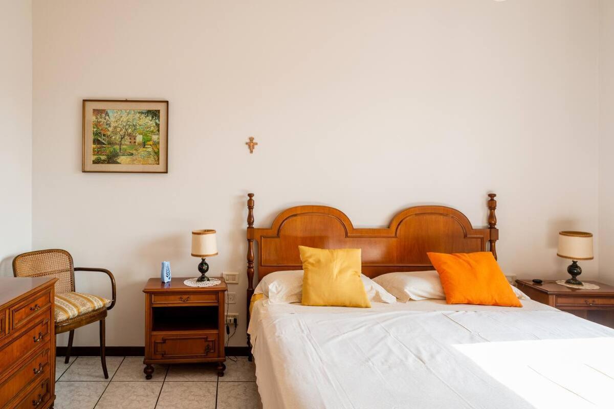 Casa De Rocco No Check In After 19 00 Apartman Brescia megye Kültér fotó
